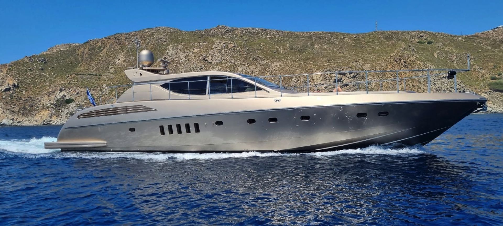 seascape-experiences-mykonos-greece-cyclades-fleet-rental-charter-arno-leopard-motor-yacht-boat