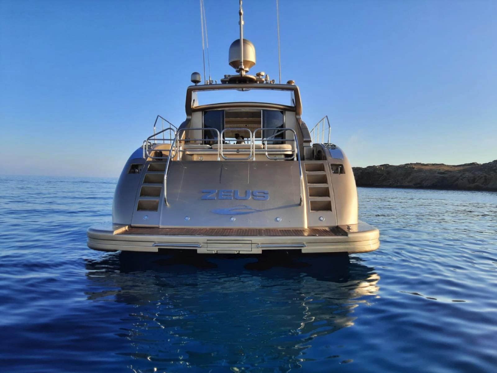 seascape-experiences-mykonos-greece-cyclades-fleet-rental-charter-arno-leopard-motor-yacht-boat