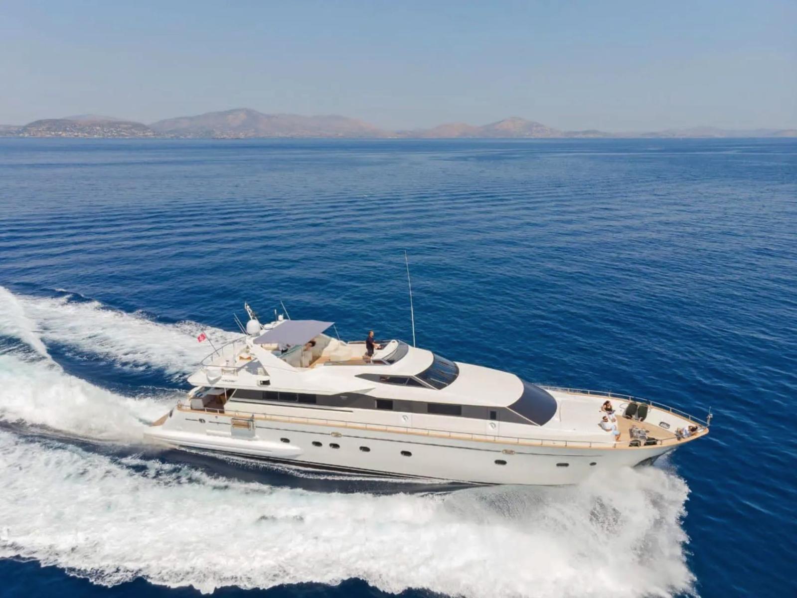 seascape-experiences-mykonos-greece-cyclades-fleet-rental-charter-falcon-motor-yacht-boa