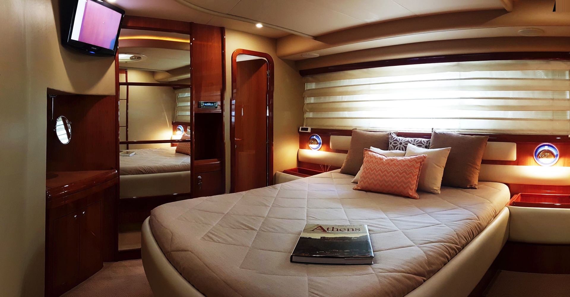 seascape-experiences-mykonos-greece-cyclades-fleet-rental-charter-ferretti-motor-yacht-boat-