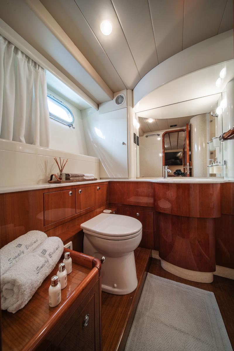 eascape-experiences-mykonos-greece-cyclades-fleet-rental-charter-ferretti-motor-yacht-boat