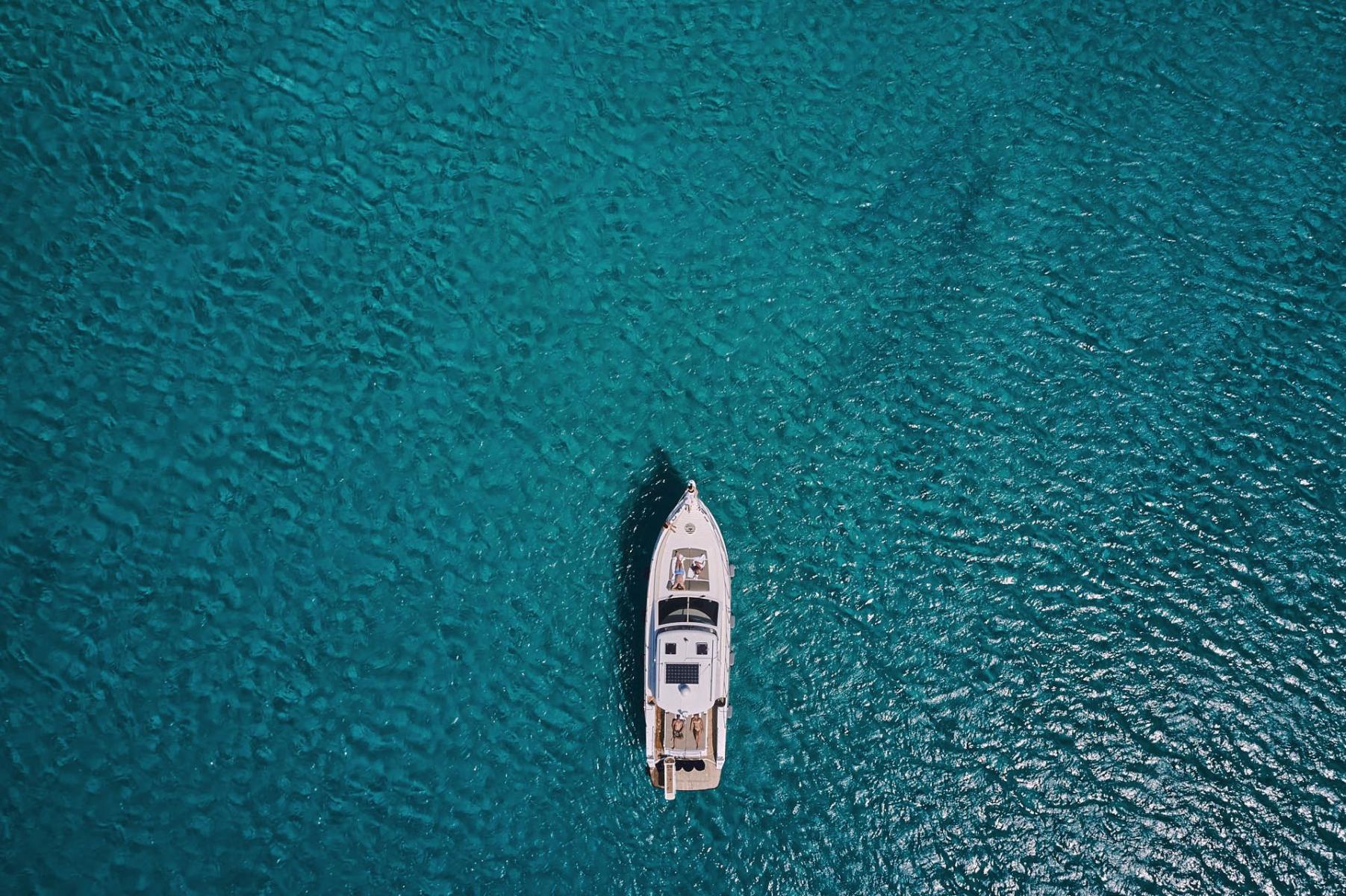 seascape-experiences-mykonos-greece-cyclades-fleet-rental-charter-ilver-motor-yacht-boat