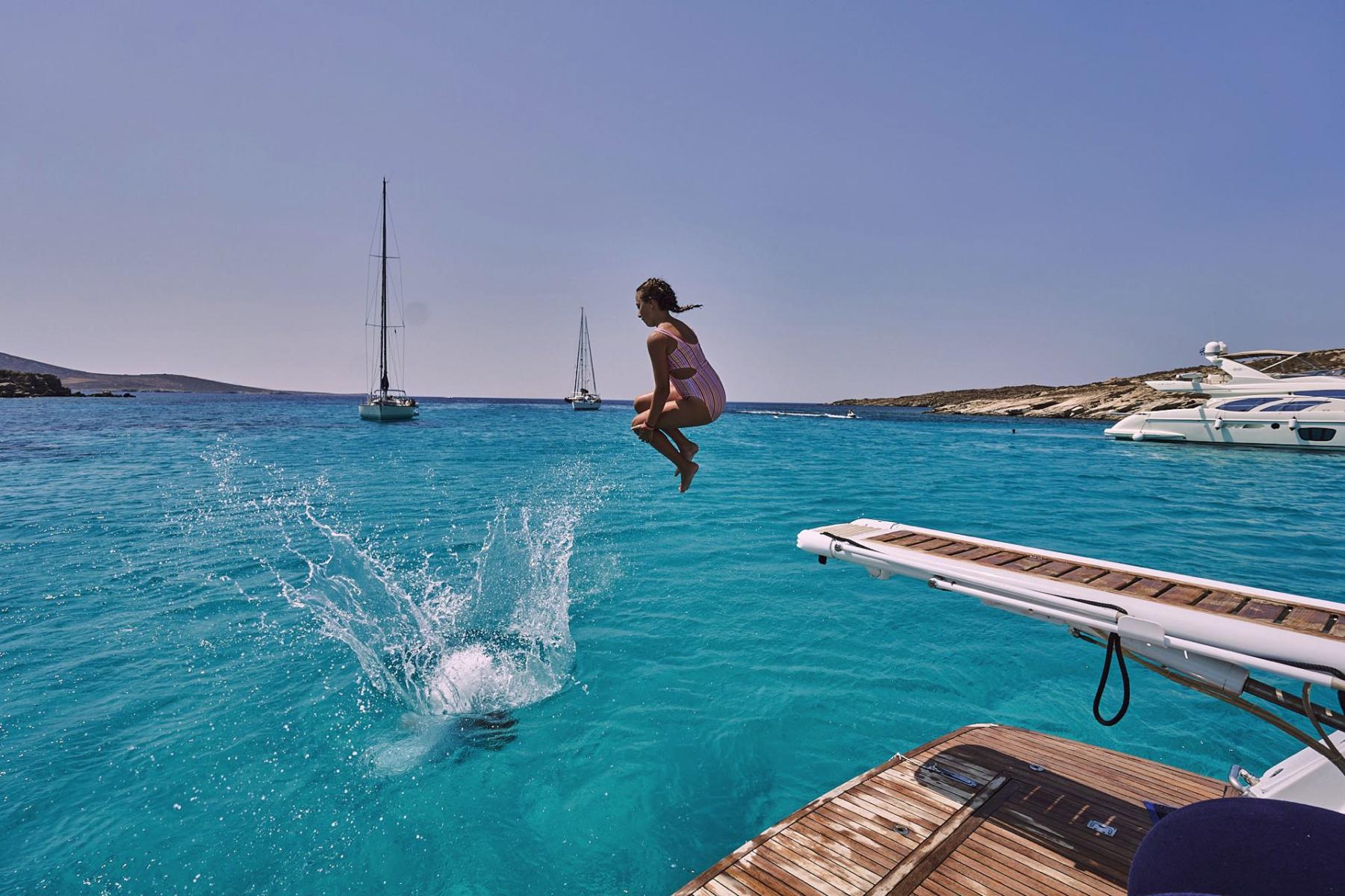 seascape-experiences-mykonos-greece-cyclades-fleet-rental-charter-ilver-motor-yacht-boat