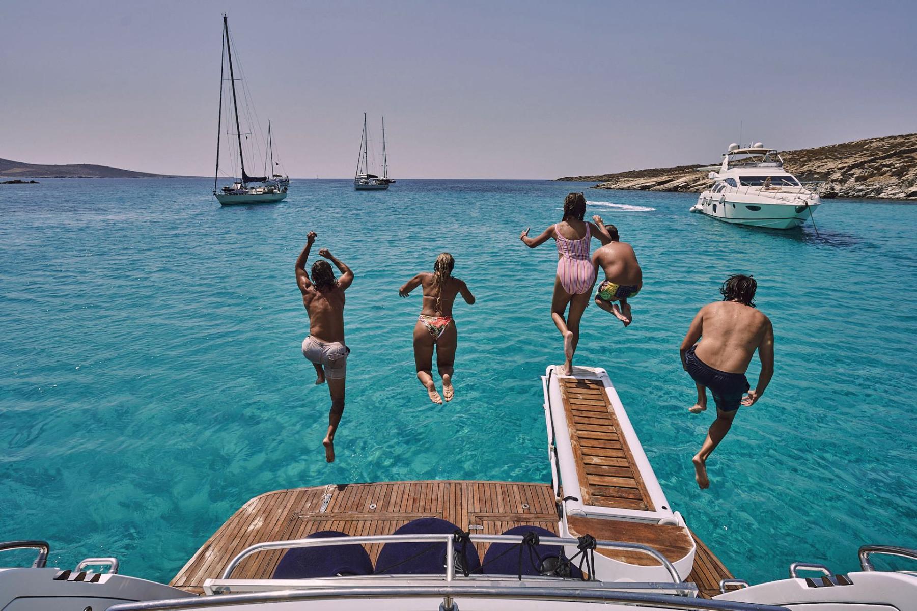 seascape-experiences-mykonos-greece-cyclades-fleet-rental-charter-ilver-motor-yacht-boat