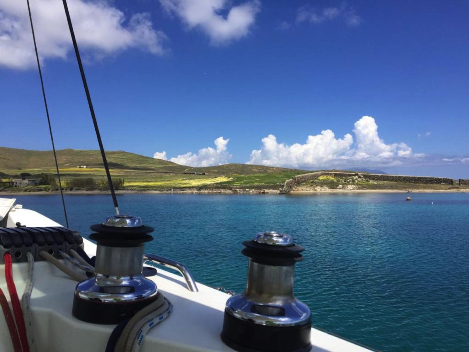 seascape-experiences-mykonos-greece-cyclades-fleet-rental-charter-lagoon-catamaran- rhenia island