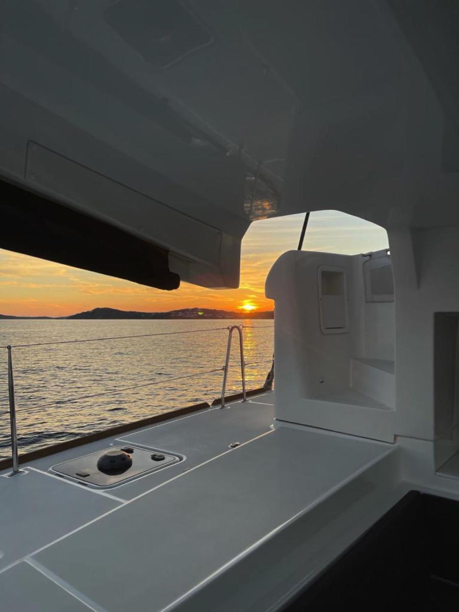 seascape-experiences-mykonos-greece-cyclades-fleet-rental-charter-lagoon-catamaran-sunset cruise - Delos - Rhenia - luxury