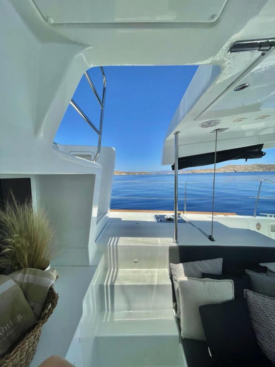 seascape-experiences-mykonos-greece-cyclades-fleet-rental-charter-lagoon-catamaran-sunset cruise - Delos - Rhenia - luxury -