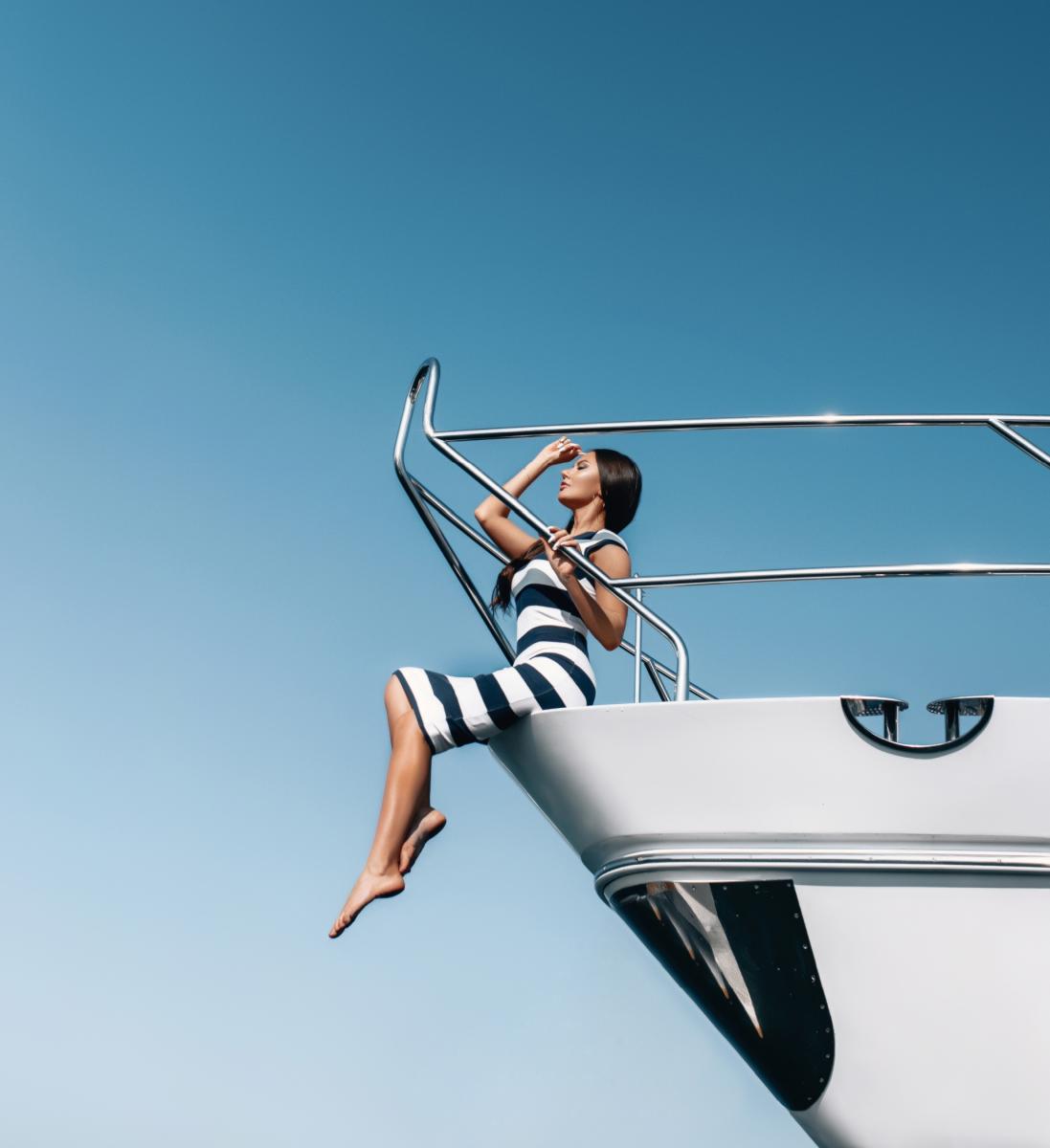 mykonos yacht charter, cyclades cruises, greek island hopping