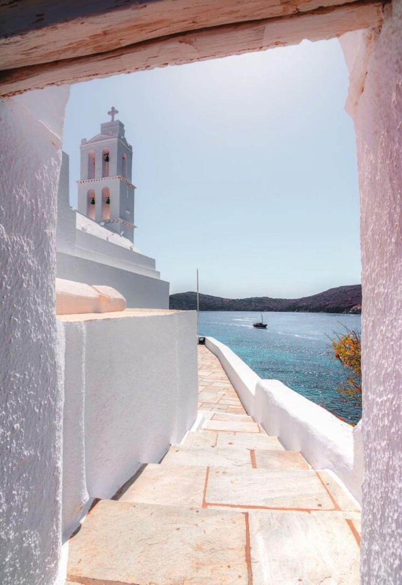 mykonos yacht charter, private boat mykonos , day cruises mykonos, ios yacht charter , Ios hire a boat, Ios rent a yacht