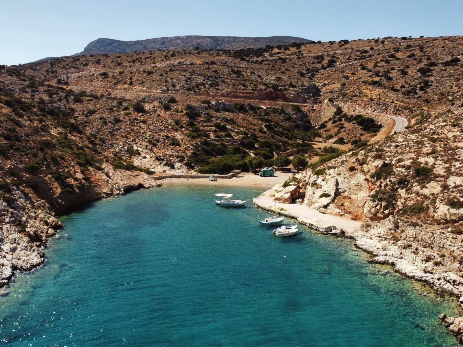 mykonos yacht charter, private boat mykonos , day cruises mykonos, schinoussa rent a boat, schinoussa day cruises 