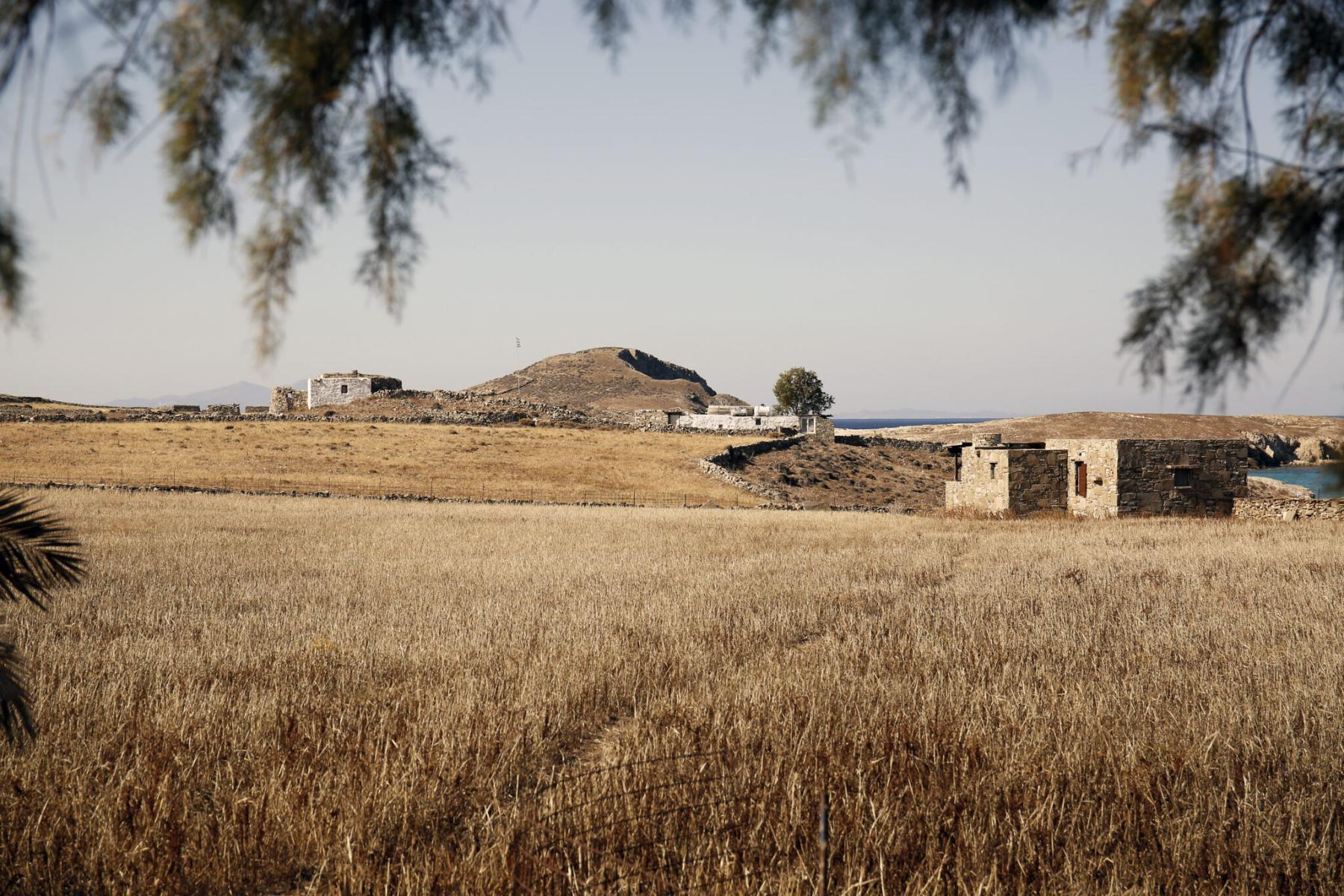 A Guide to Rhenia Island’s Breathtaking Scenery