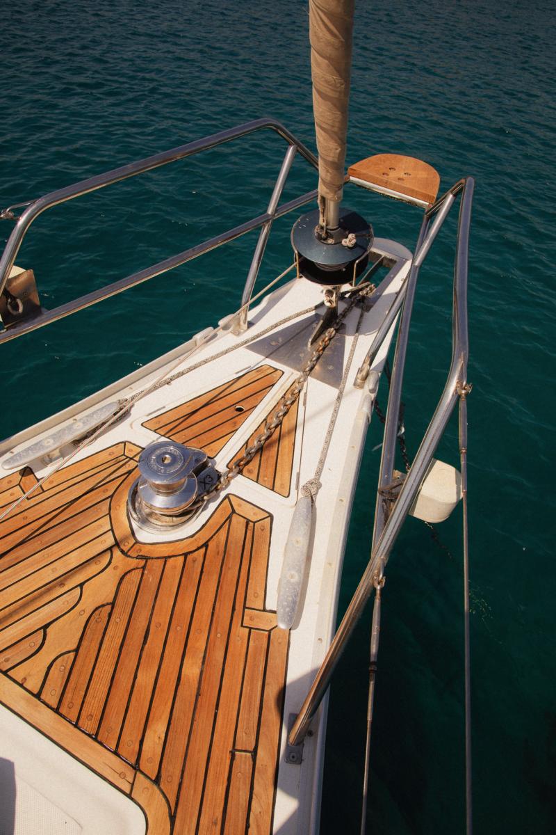 yacht rental mykonos, delos and rhenia islands