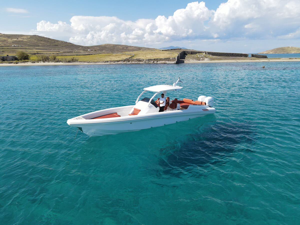 Skipper 38 RIB Boat charter – Private cruises to Rhenia, Delos, and Tragonisi from Mykonos