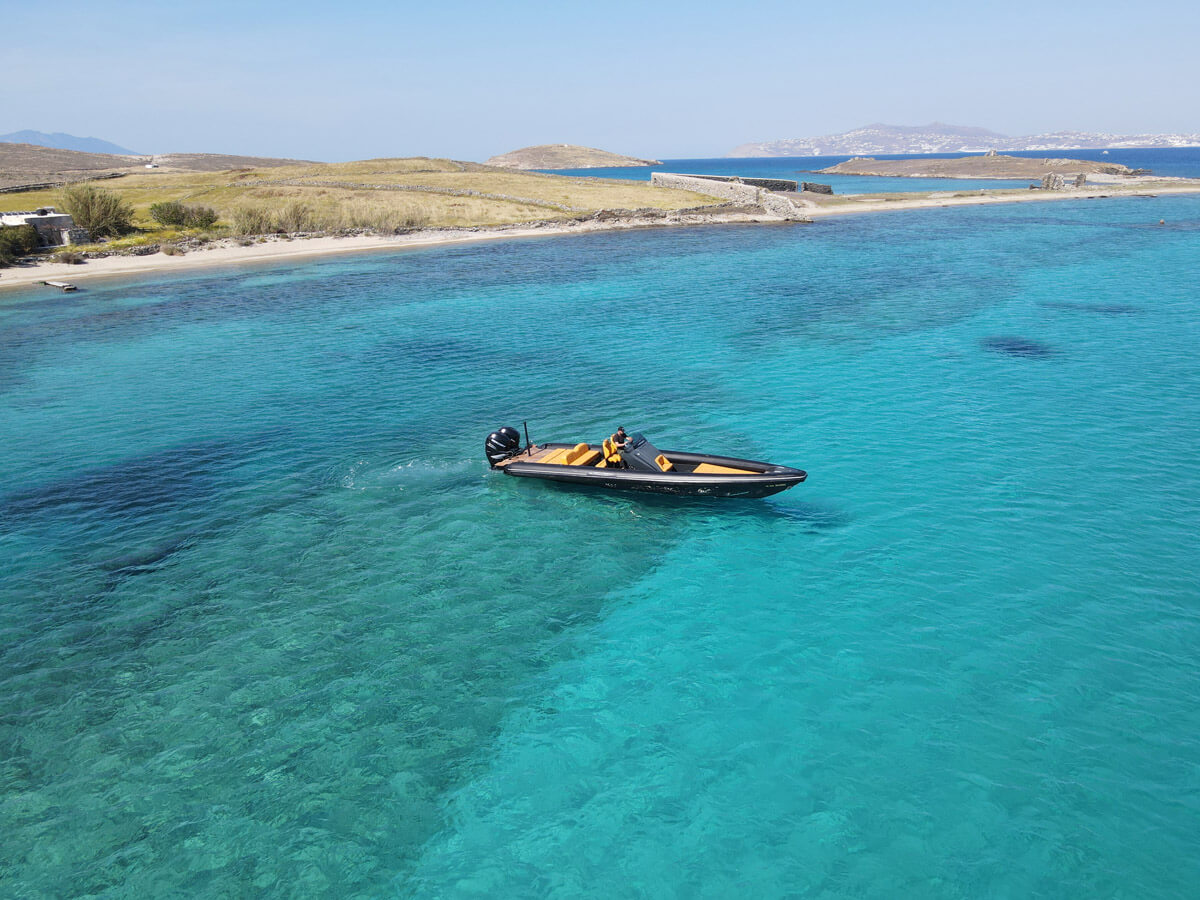Technohull RIB – Sleek design, powerful performance, and ultimate comfort at sea.