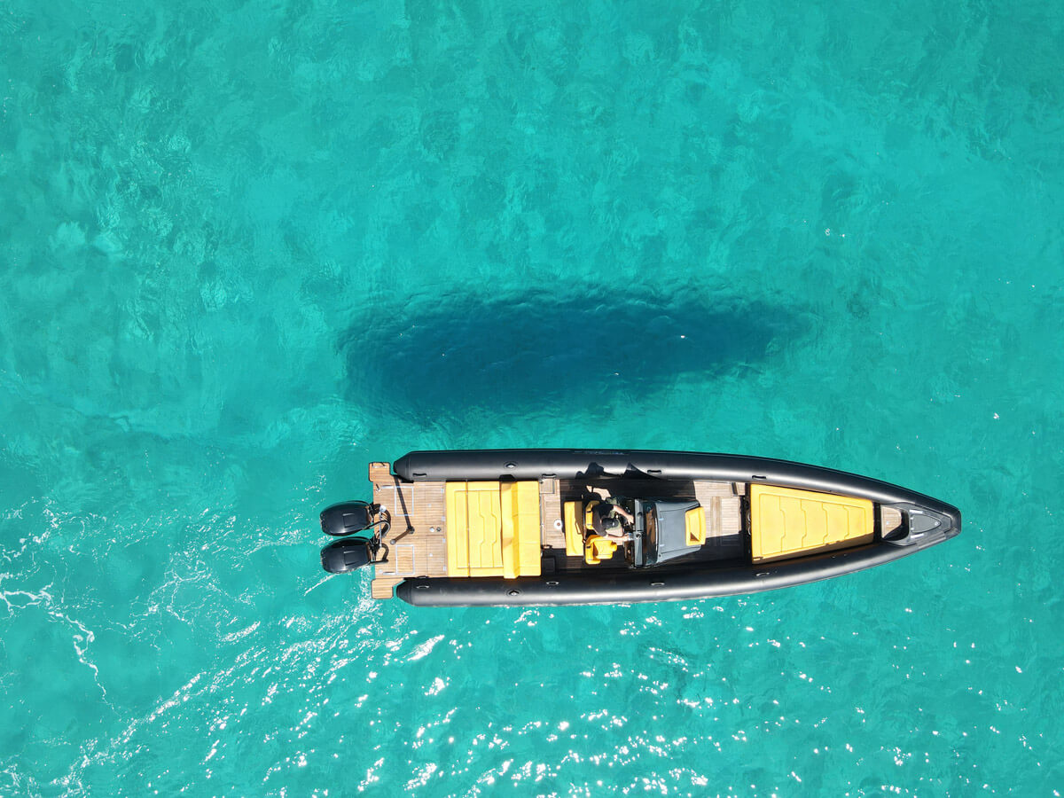 Luxury high-speed Technohull RIB – The ultimate Mykonos boat experience.