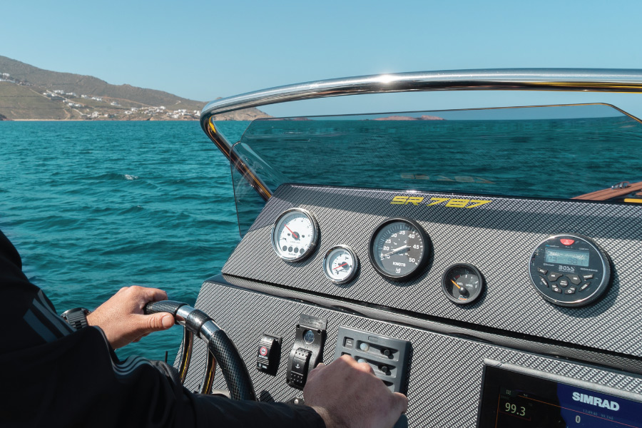 Private boat tour in Mykonos on a Vertigo SR RIB – The ultimate cruising experience