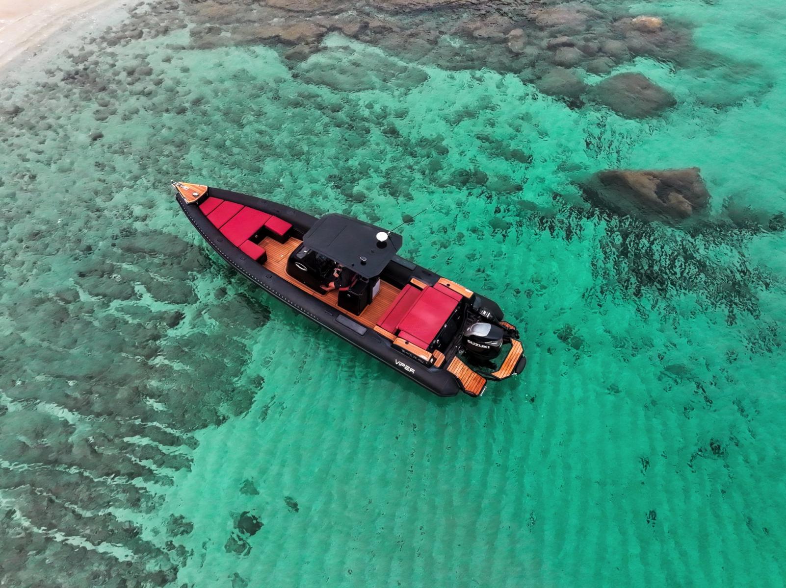 RIB boat excursion from Mykonos – Visit the crystal-clear waters of Rhenia & the ancient ruins of Delos